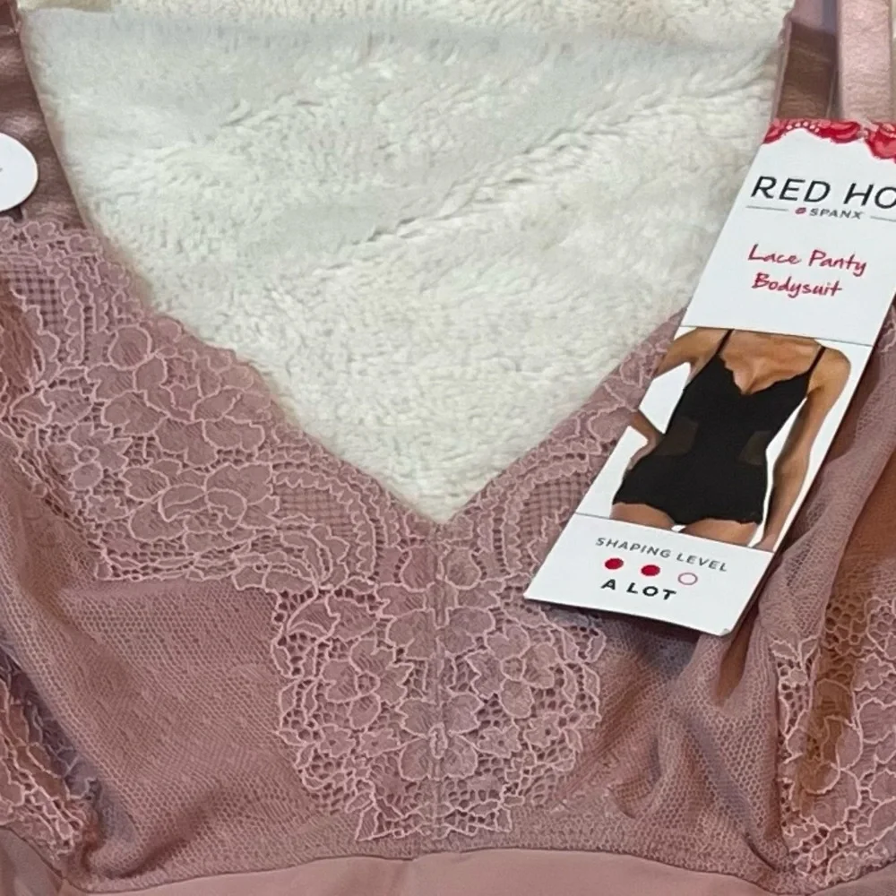 Red Hot Spanx Blush Nude Lace Panty Body Suit Size 2XL - Picture 6 of 13